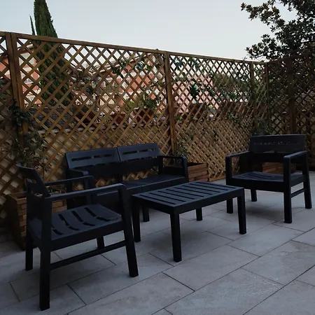 Apartman Little Nest In *